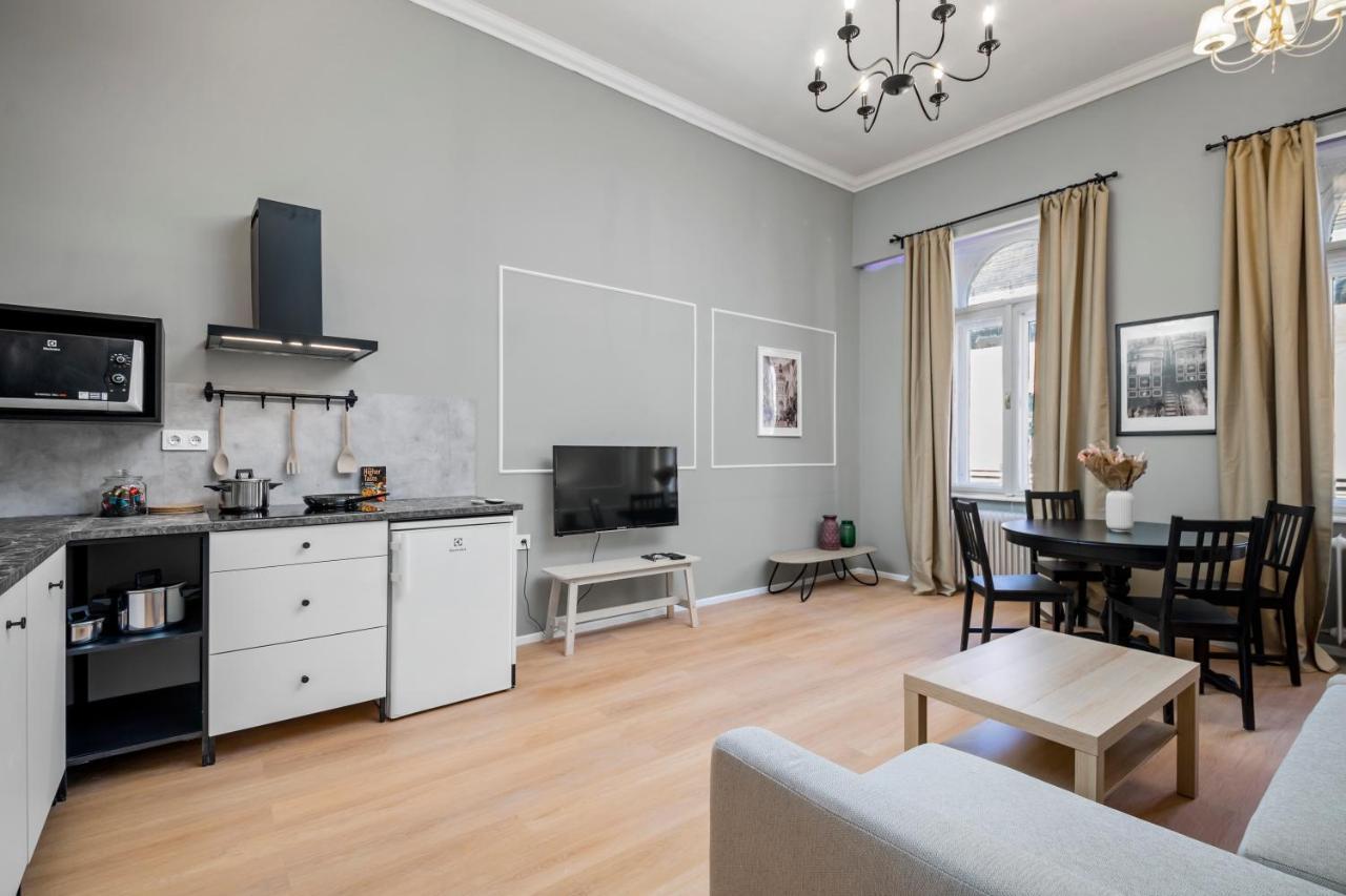 Venus Apartments - Akacfa I Boedapest Buitenkant foto